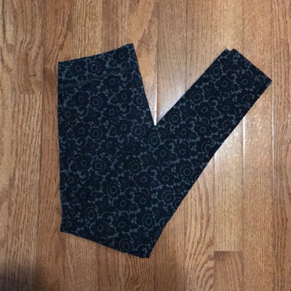 Aerie Printed Leggings - Picture 1 of 5